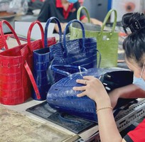 1 Sản xuất ví, thắt lưng, túi theo thiết kế riêng của thương hiệu