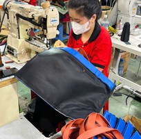 4 Sản xuất ví, thắt lưng, túi theo thiết kế riêng của thương hiệu