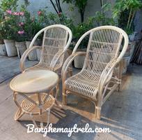 Ghế mây thư giãn đọc sách phòng ngủ