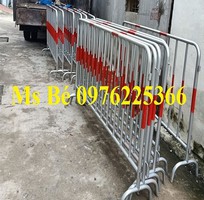 7 Hàng rào sắt di động