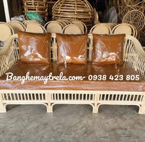 3 Ghế sofa mây tự nhiên hiện đại