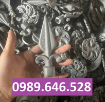2 Mũi chông đúc và mác gang cho hàng rào