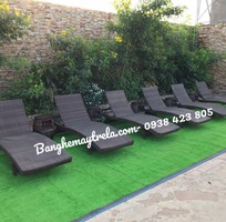Ghế dài hồ bơi