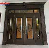 2 Cửa thép Clasic 5D cao cấp