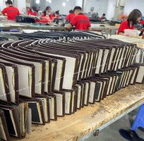 8 Local Brand Cần Tìm Xưởng Gia Công Ví Da