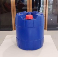 4 Can nhựa háo chất
