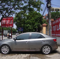 9 Thuê xe tự lái   có lái xe mới, giá rẻ tại Trung tâm ô tô Hải Nam