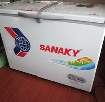 Thanh lý tủ đông lạnh Sanaky dung tích 210 lít