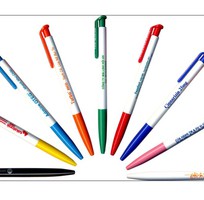 2 In logo lên bút bi, bút chì, áo thun, áo mưa, sổ da, số tay, tập học sinh