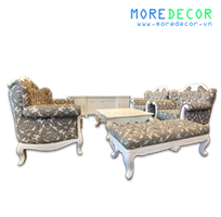 1 Ghế sofa  chất liệu gỗ tự nhiên tạo cảm giác thoải mái khi sử dụng.