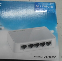 1 TP Link Switching 10100   5 Port TL SF1005D