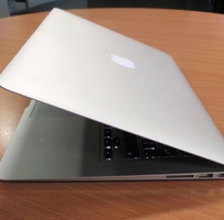 1 APPLE macbook AIR siêu mỏng nhẹ vỏ nhôm