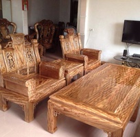 1 Bán bộ bàn ghế phòng khách làm từ gỗ lát hoa vân chun tuyệt đẹp