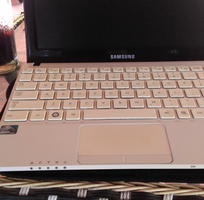 2 Cần bán Laptop samsung Mini 10inch còn rất mới giá 2,6tr