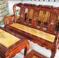 1 Bộ bàn ghế gỗ nhà khách sang trọng giá phải chăng, hợp lí