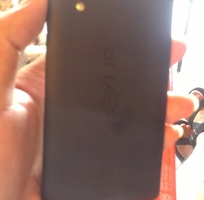 1 LG Nexus 5 ( D820 ) giá 2tr990k