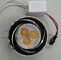 2 Đèn led cao cấp, Pin năng lượng mặt trời