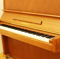 Đàn piano Yamaha U7H