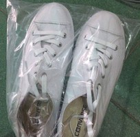3 Tết rồi mua giày converse chính hãng đi .700k thôi