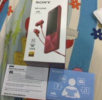 1 Máy nghe nhạc Sony Walkman 32GB màu hồng