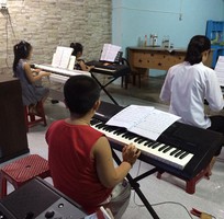 8 Dạy đàn Piano-Organ-Guitar ở  bmt-daklak