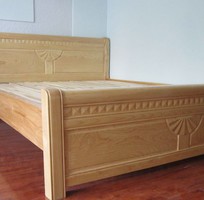 1 Giường gỗ sồi đẹp lại rẻ