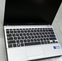 4 Cần bán gấp Laptop SAMSUNG 350  giá rẻ