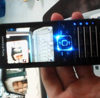 2 Sony ericsson C901 còn mới mọi chức năng