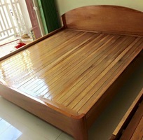 Chuyên kinh doanh giường gỗ tự nhiên