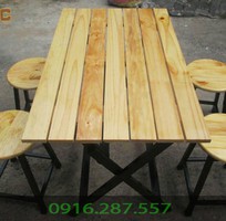 9 Đóng bàn ghế khung sắt mặt gỗ giá rẻ Đà Nẵng
