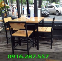12 Đóng bàn ghế khung sắt mặt gỗ giá rẻ Đà Nẵng