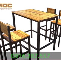 13 Đóng bàn ghế khung sắt mặt gỗ giá rẻ Đà Nẵng