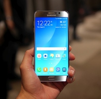 5 Samsung galaxy s7 edge va note 5 gia re