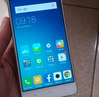 1 Xiaomi Mi 4 bản ram 3 gb trắng đẹp như mới