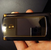 Điện thoại Motorola V3i gold, L7 ,V8 gold và V9 chính hãng BH 12 tháng