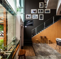 2 Trang trí quán cafe, góc làm việc, nhà cửa bằng tranh đồng hồ và kệ gỗ treo tường