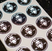 2 Logo đổ keo Epoxy giá rẻ - Thái Huy