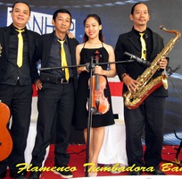 Ban nhạc Flamenco TUMBADORA BAND vui nhộn cho Tour du lịch của quý vị
