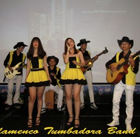 2 Ban nhạc Flamenco TUMBADORA BAND vui nhộn cho Tour du lịch của quý vị
