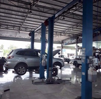 12 Cầu nâng ô tô 2 trụ