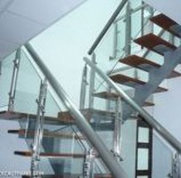 6 Làm cầu thang sắt ,ios bền đẹp giá cạnh tranh