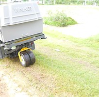 2 Máy cắt cỏ tư hành 2 Máy cắt cỏ tư hành