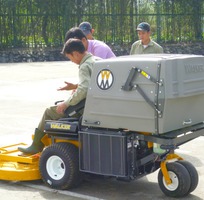 6 Máy cắt cỏ người lái