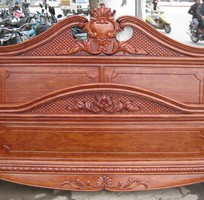 1 Giường Gỗ Gụ