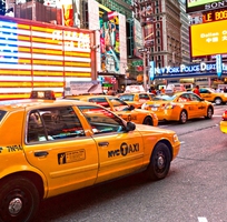 Truyền thông quảng cáo dán cánh taxi chuyên nghiệp