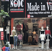 Tuyển nhân viên nữ bán quần áo madein vietnam