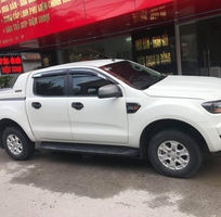 Cần bán xe  ford ranger trắng . Form mới