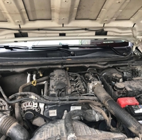 3 Cần bán xe  ford ranger trắng . Form mới
