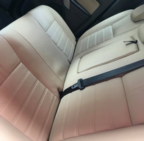 6 Cần bán xe  ford ranger trắng . Form mới
