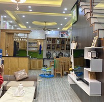 8 Tuyển gấp nhân viên bán hàng